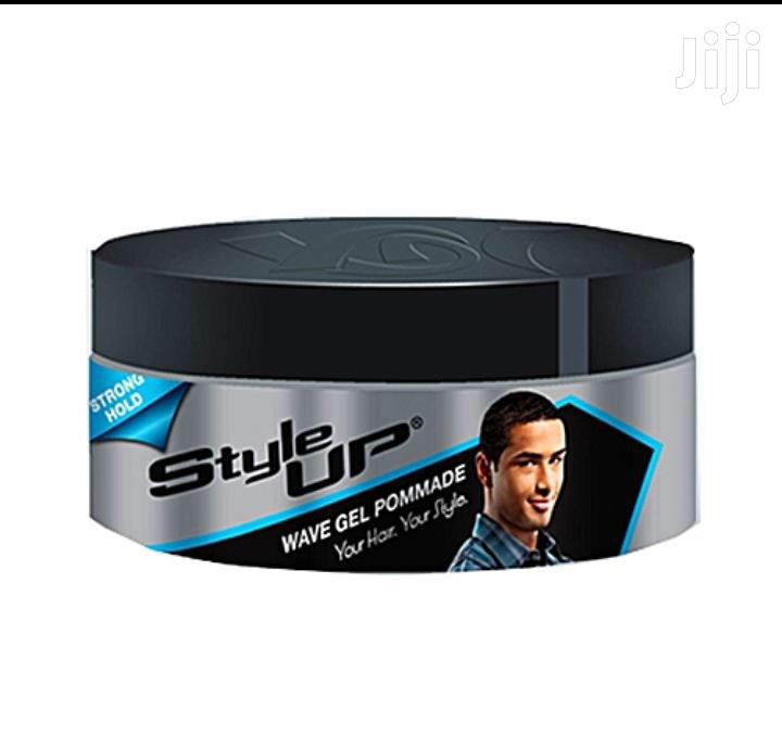 STYLE UP POMADE
